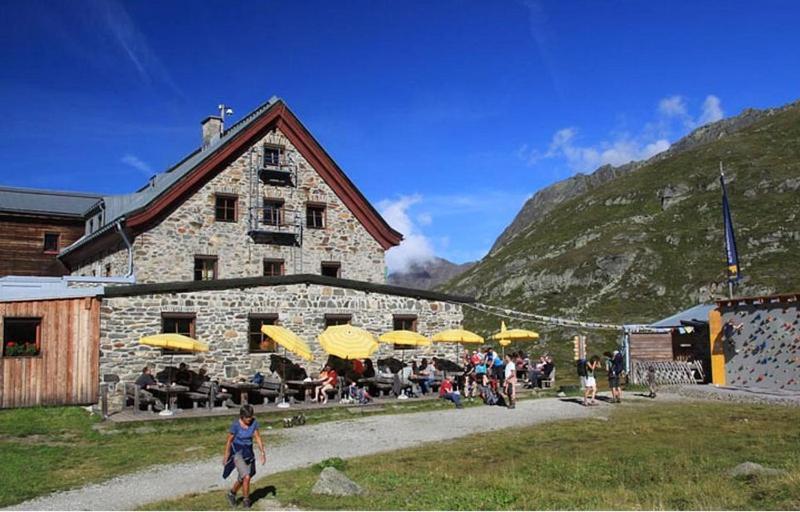 Hotel Montana Telfes im Stubai Kültér fotó